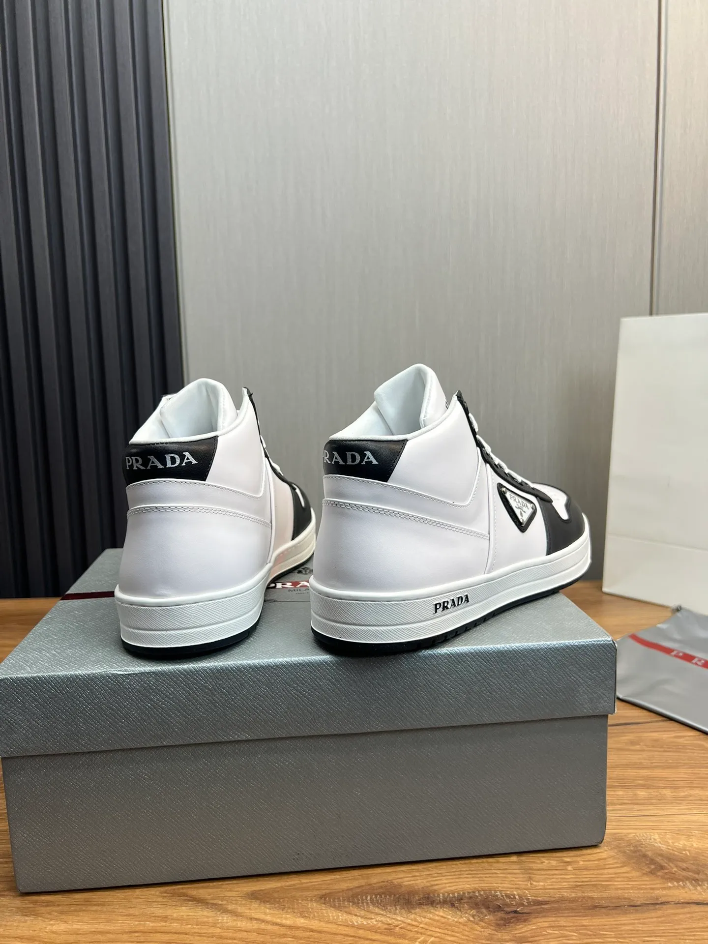 Men's shoes 💰620💰 [PRADA] Autumn and winter hot sale 🔥High quality shipment ✔️Original cowhide + cowhide lining, 1🆚1 replica, original sole, 38-45 (45 customized, non-refundable)